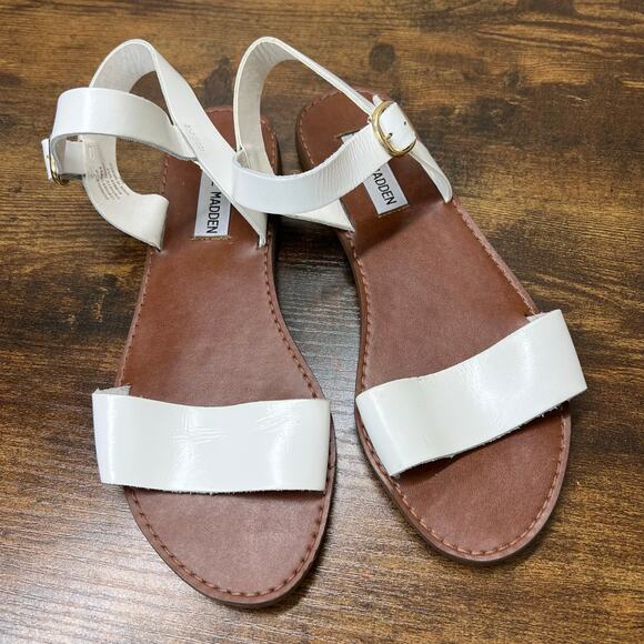 Steve Madden Donddi Sandals 6.5 White Leather Flat Buckle Strap Open Toe Chic - Picture 5 of 10